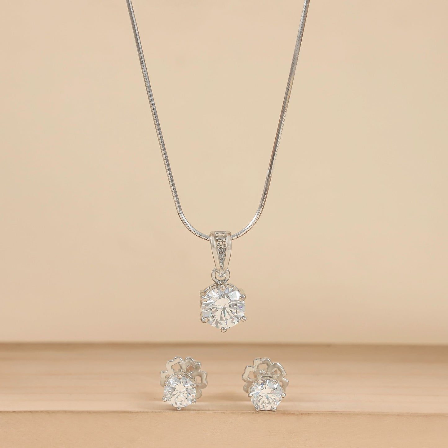 Vrinda Stunning Silver Pendant Set