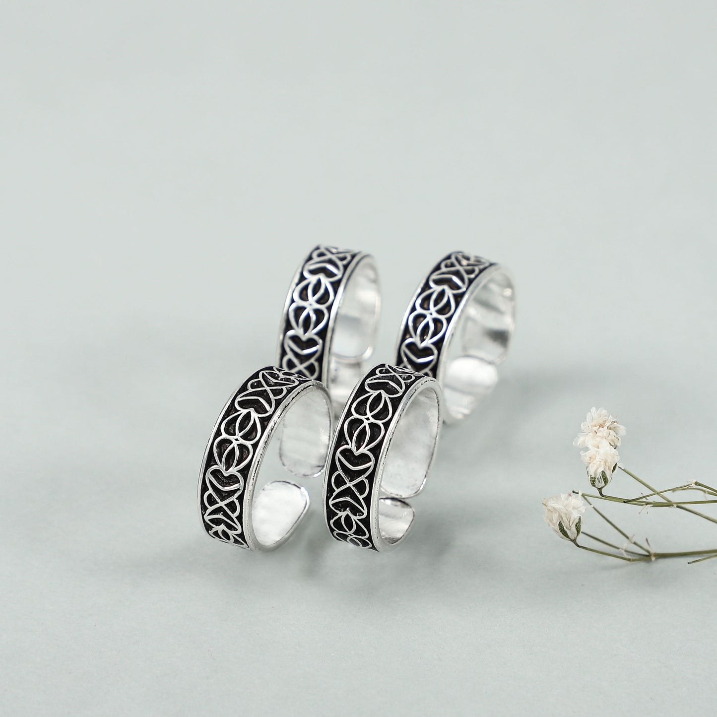 Divine Silver Toe Rings