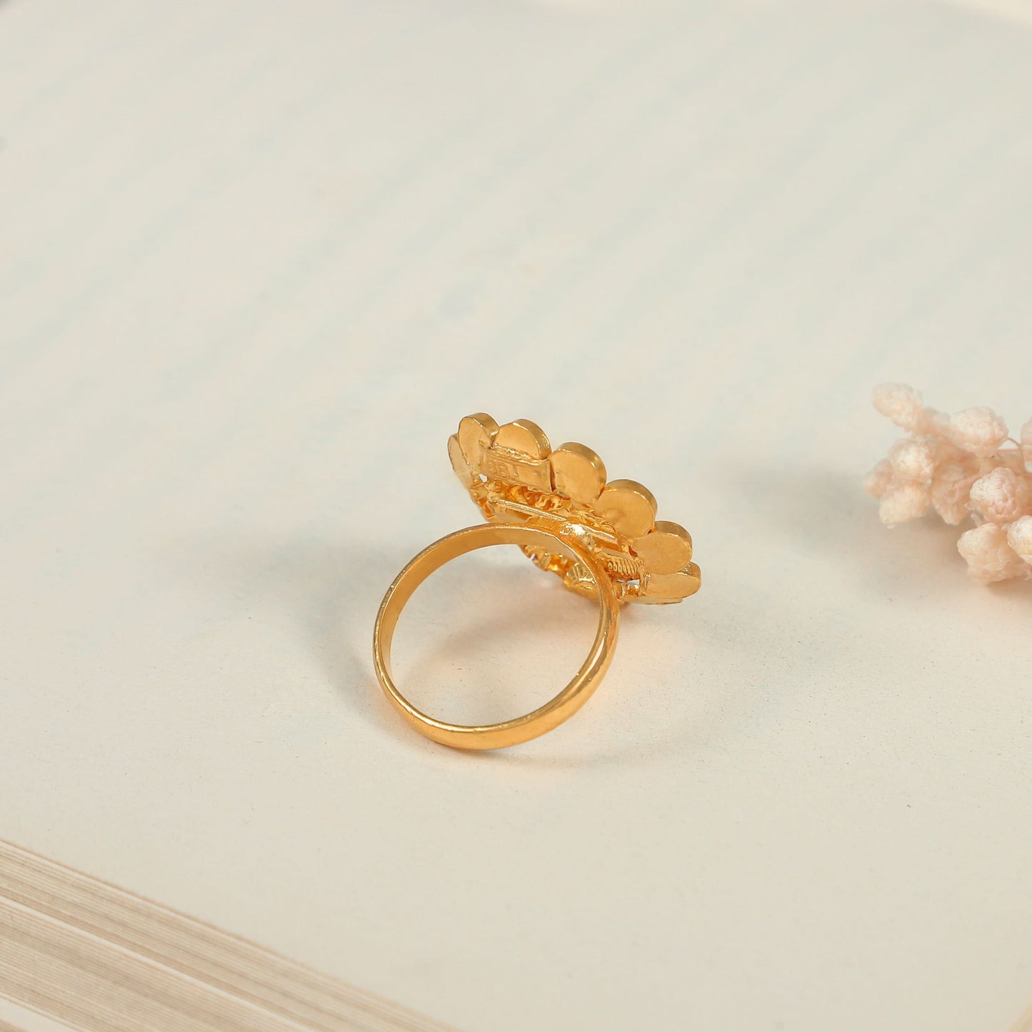 Janvi Dreamy Gold Ring