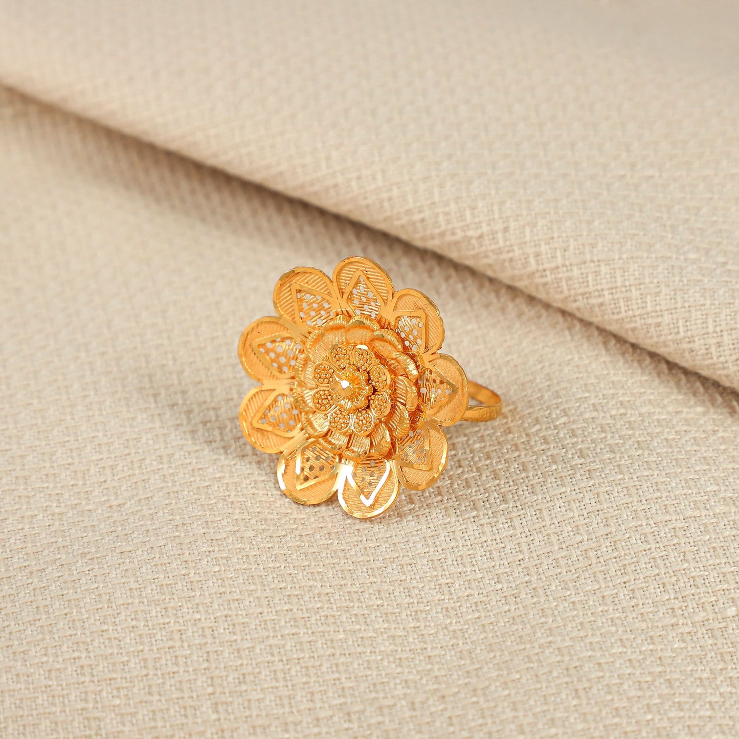 Natasha Floral Gold Ring