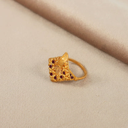 Gauri Regal Gold Ring