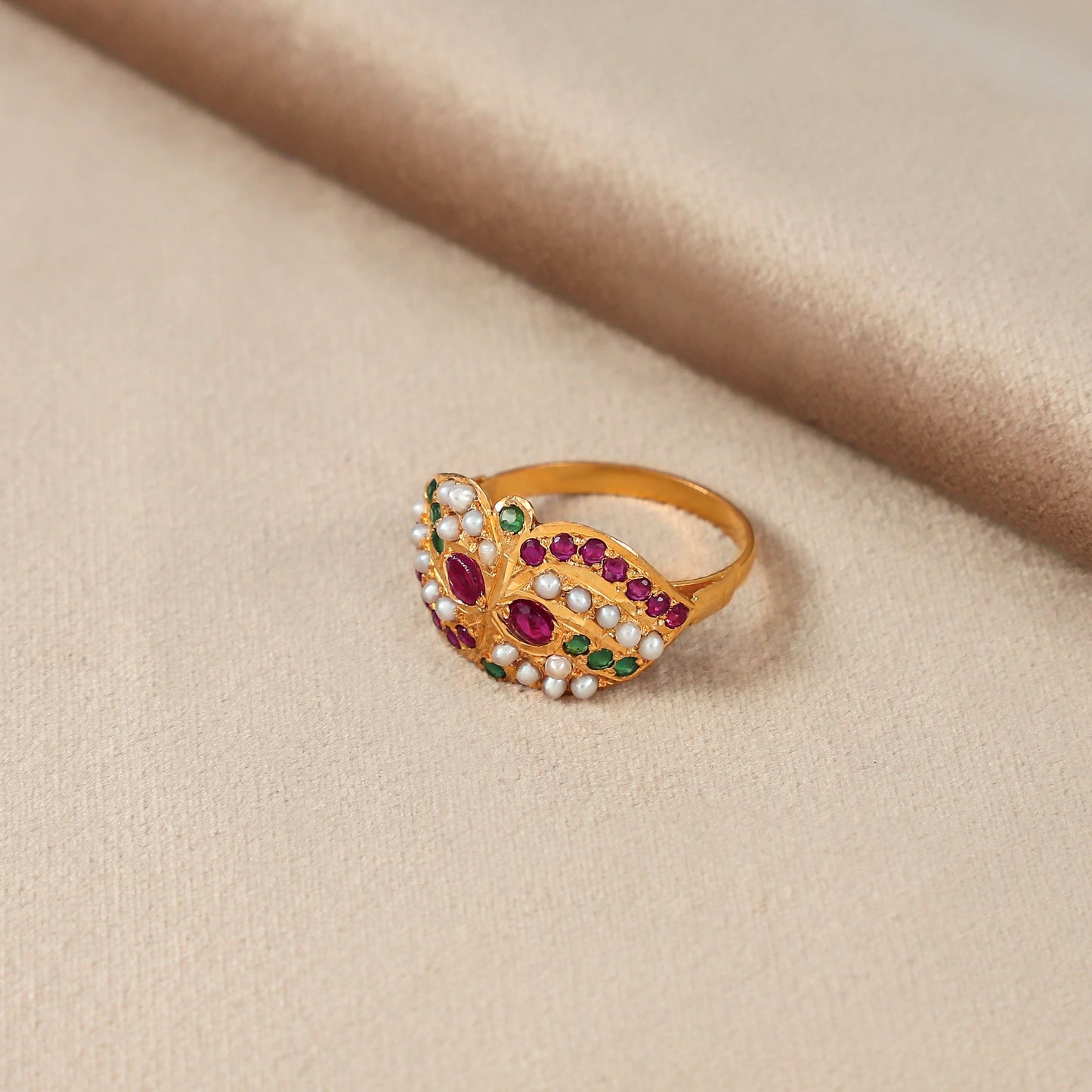 Hiral Charming Gold Ring