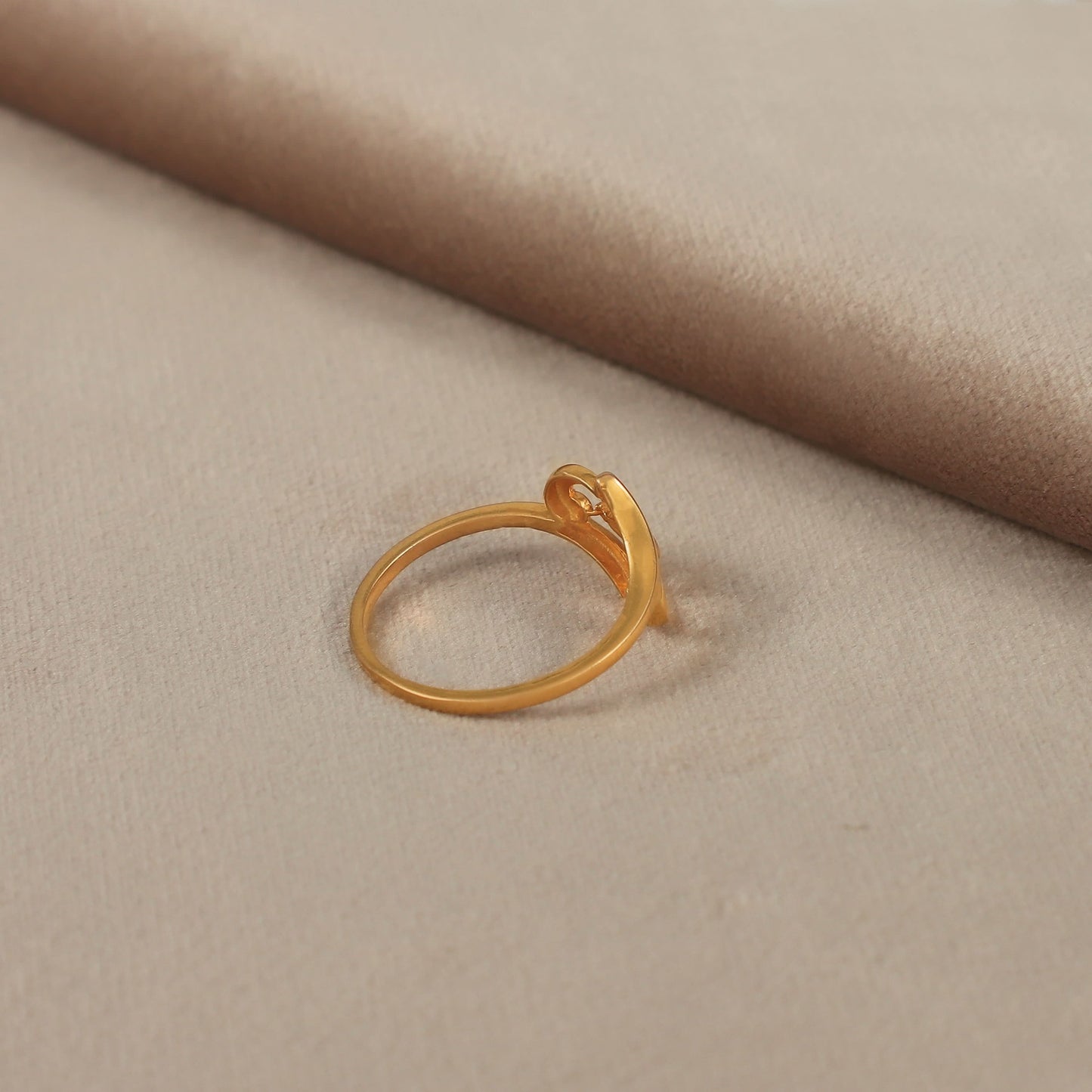 Ishita Lovely Gold Ring