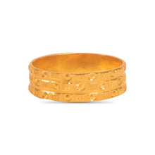 Rihan Gleaming Gold Ring For Him