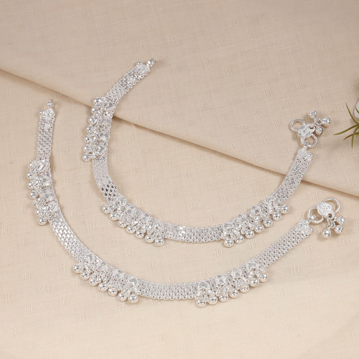 Divya Silver Anklets
