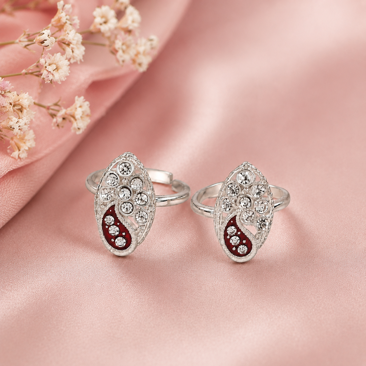 Ishaana Silver Toe Rings