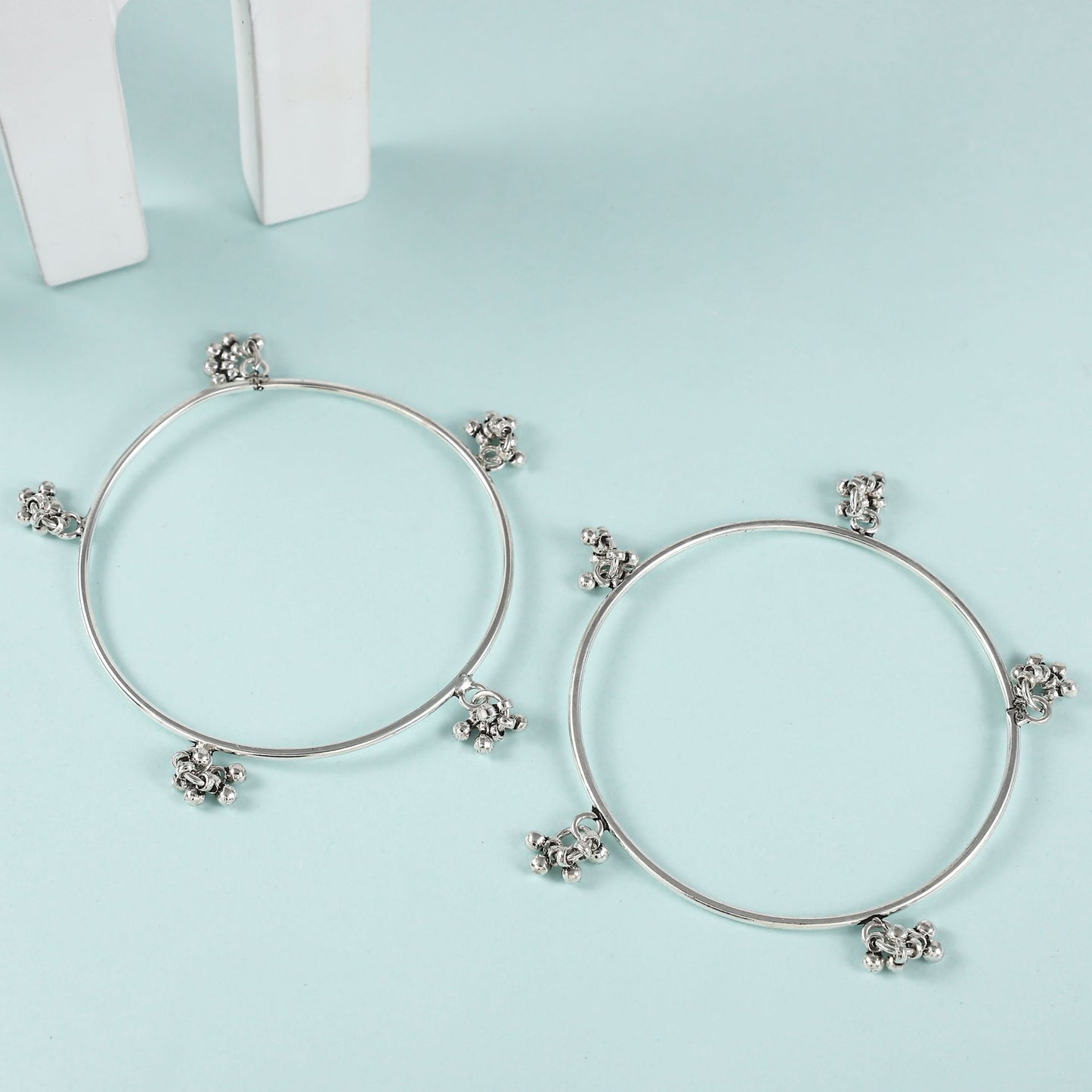Janvi Silver Bangles