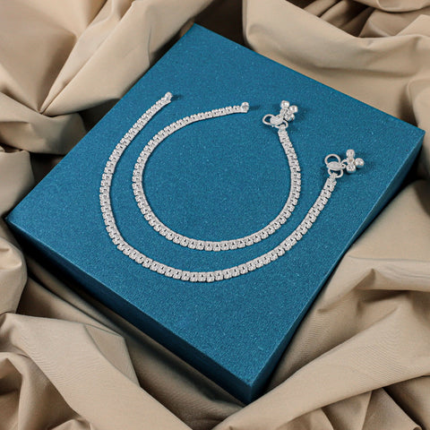 Zoya Shimmer Line Silver Anklets