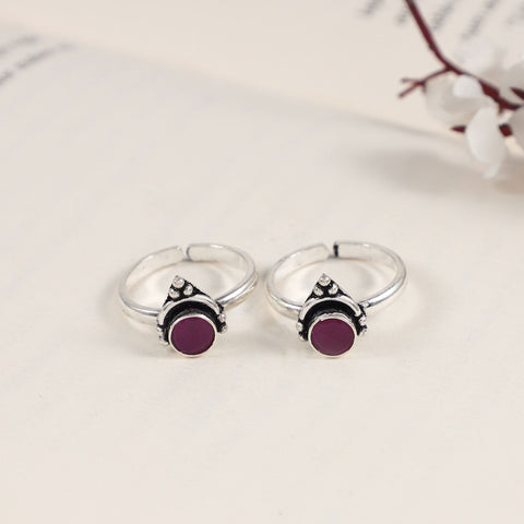 Berry Glow Toe Rings - Elegant silver charm