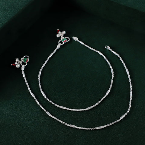 Zoya Simple Chic Chain Silver Anklets