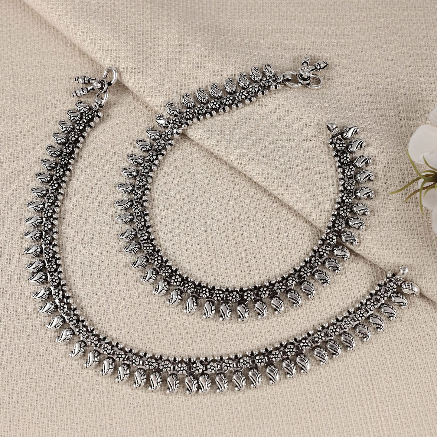 Inaya Silver Anklets
