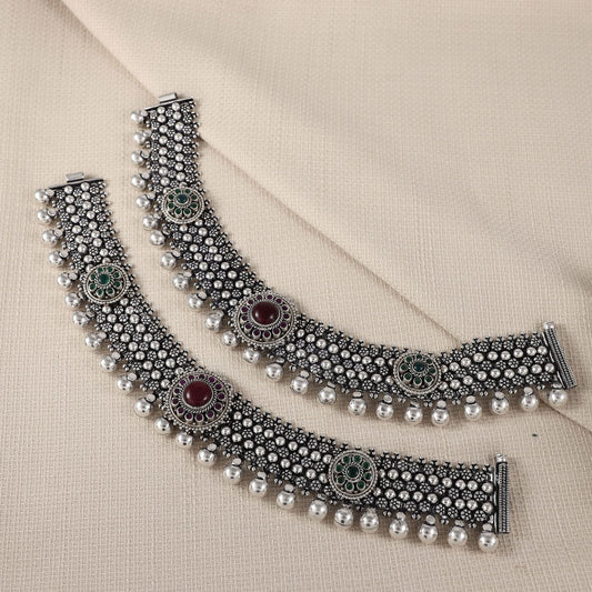Shriya Elegant Silver Anklets