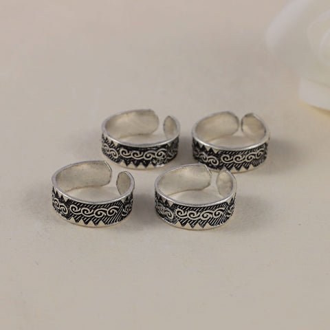 Anvi Antique Swirl Silver Toe Rings