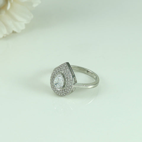 Mishika Alluring Silver Ring