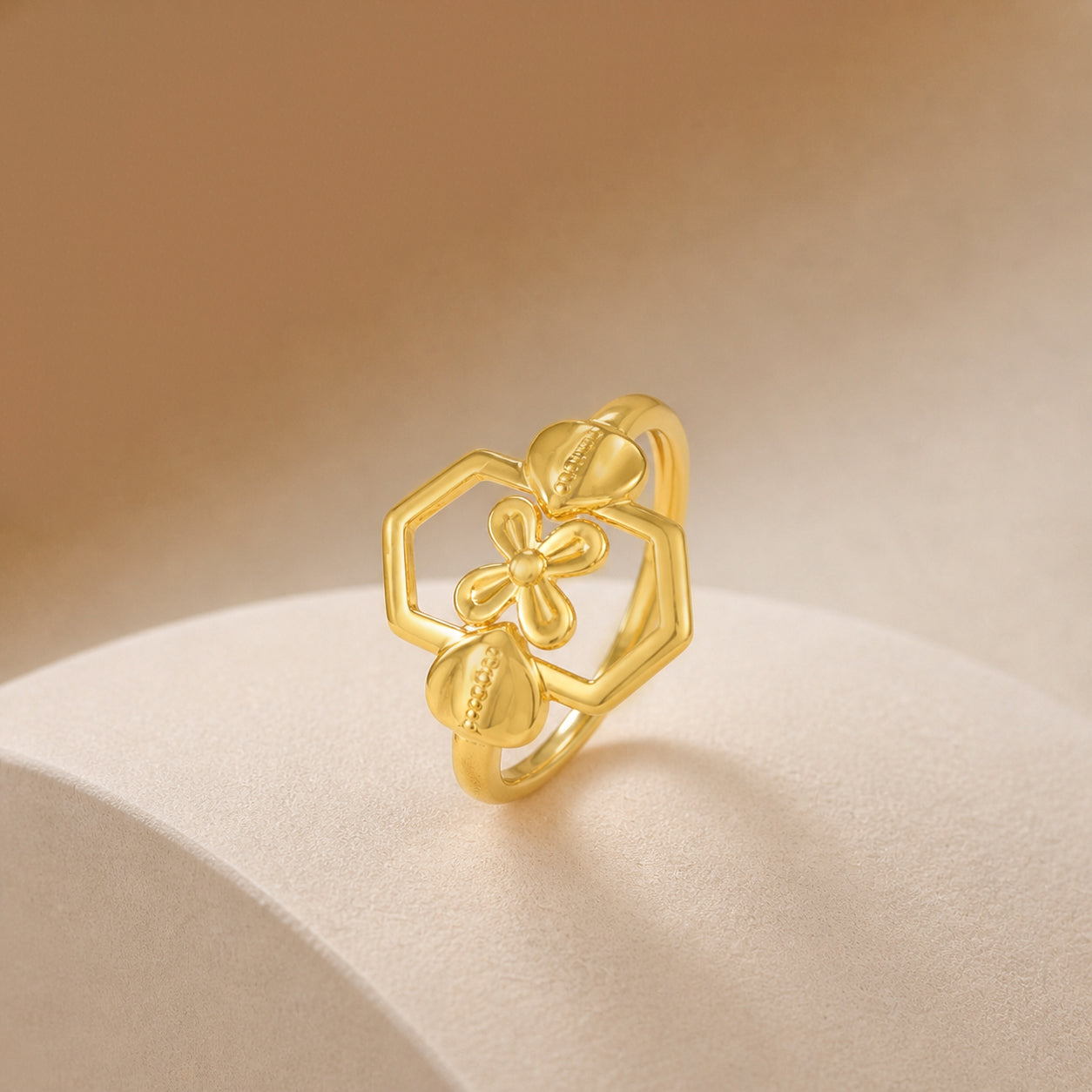 Shanaya Floral Glow Gold Ring