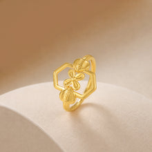 Shanaya Floral Glow Gold Ring