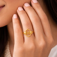 Shanaya Floral Glow Gold Ring