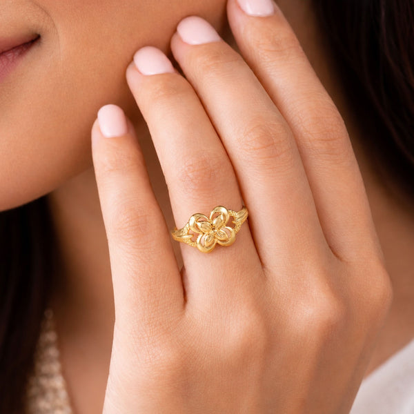 Harshita Florina Bloom Gold Ring