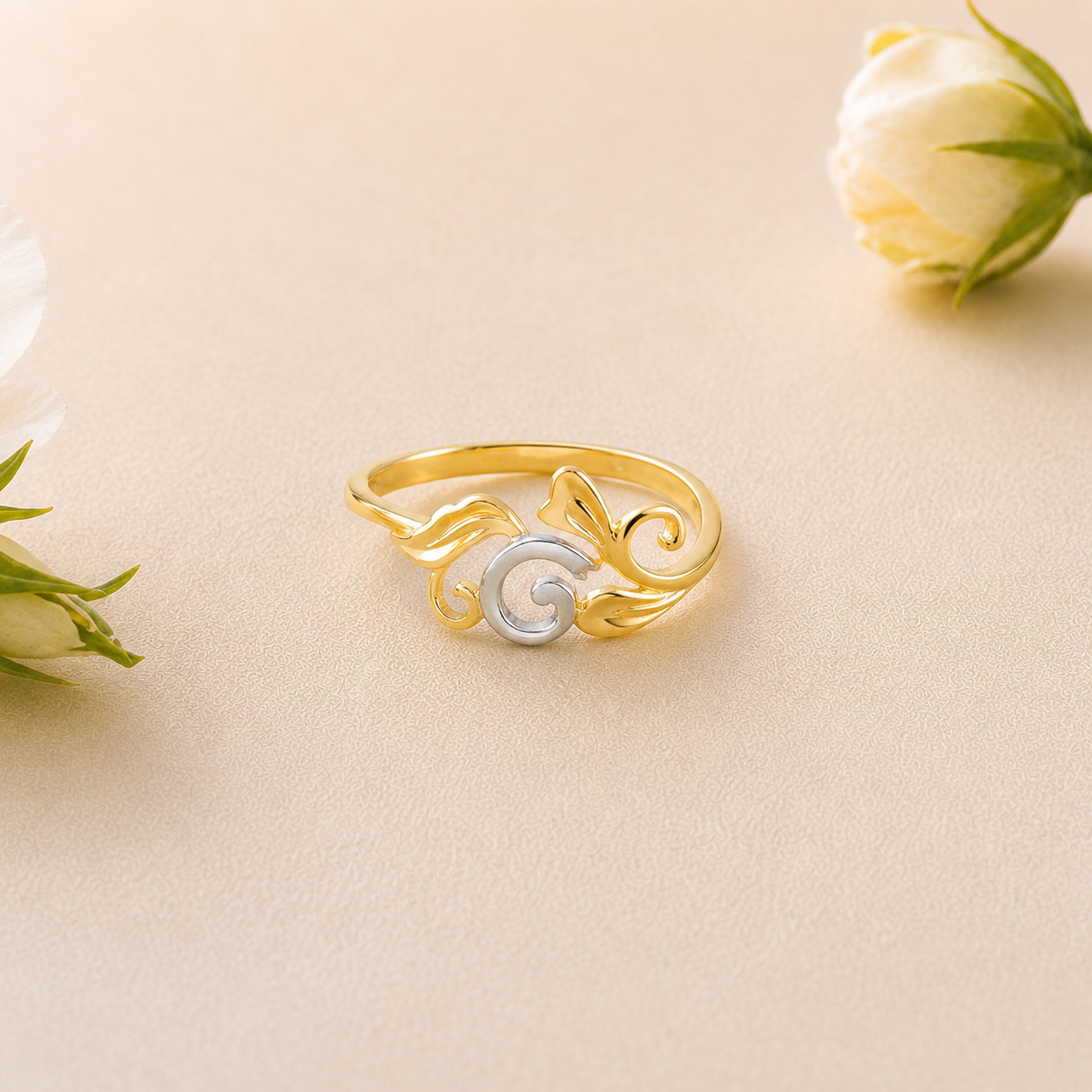 Ruhvika Twirl Gold Ring