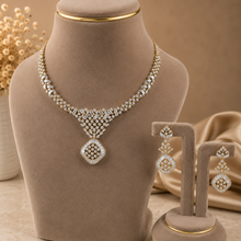 Vihana Sparkle Diamond Necklace Set