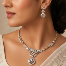 Vihana Sparkle Diamond Necklace Set