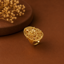Eternal Vine Gold Ring