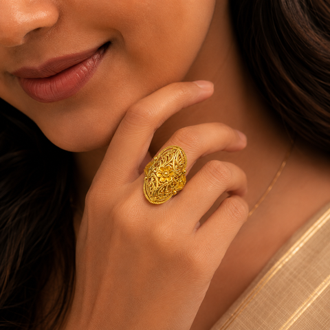 Eternal Vine Gold Ring