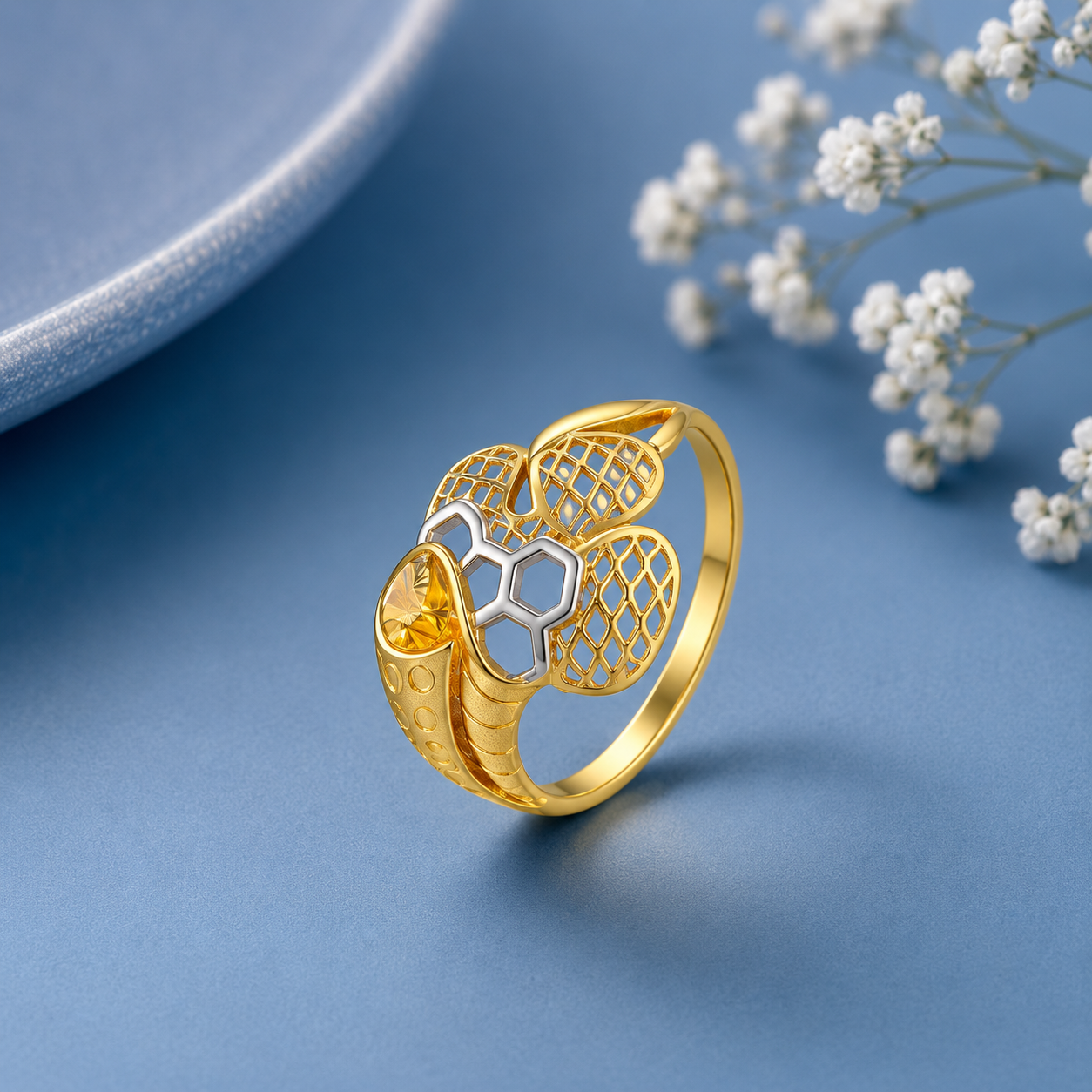 Navika Honeycomb Bloom Gold Ring