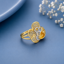 Navika Honeycomb Bloom Gold Ring