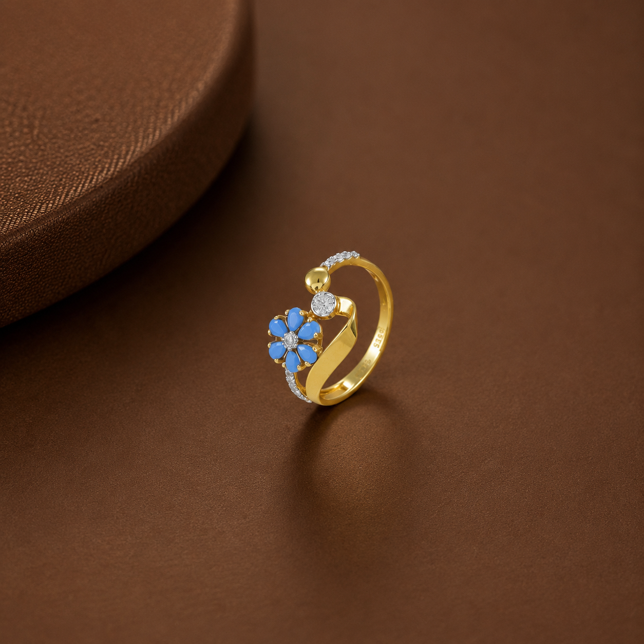Royal Blue Blossom Gold Ring