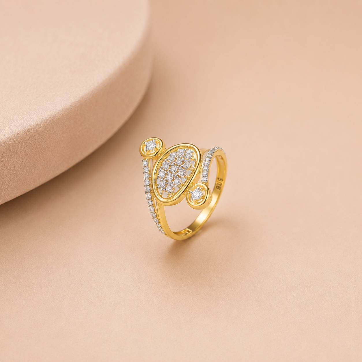 Kiyana Aura Designer Gold Ring