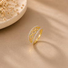 Varnika Luxe Link Gold Ring
