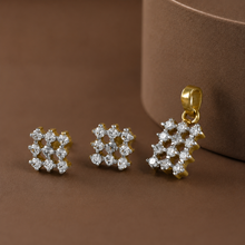 Twinkling Blossom Gold Pendant Set