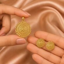 Radiant Aura Openwork Gold Pendant Set