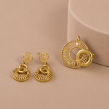 Meher Interlocked Halo Gold Pendant Set