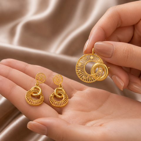Meher Interlocked Halo Gold Pendant Set