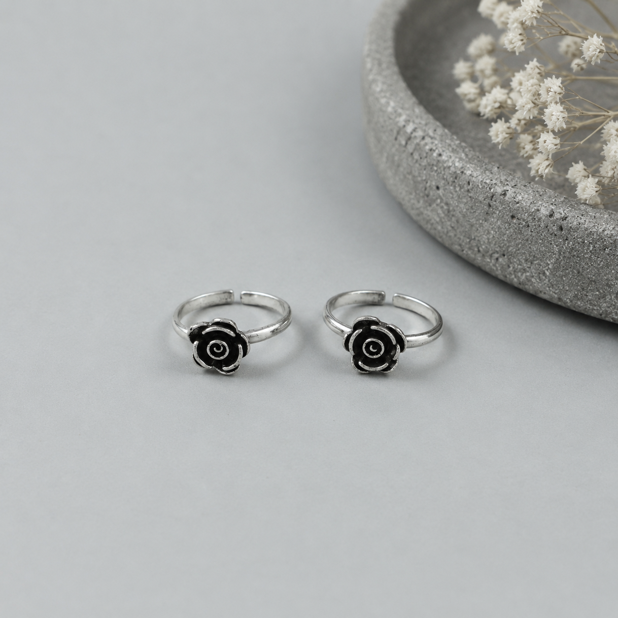 Siya Rose Grace Silver Toe Rings