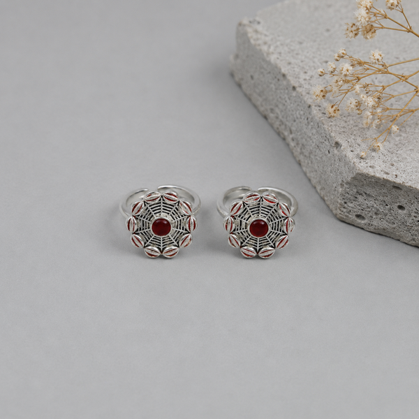 Aarohi Crimson Aura Silver Toe Rings