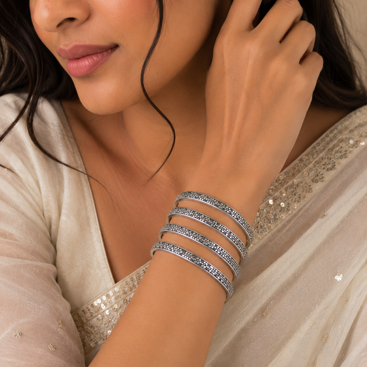 Kavya Daisy Shine Silver Bangles
