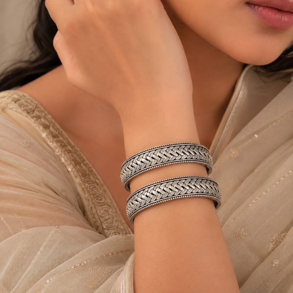 Siya Woven Charm Silver Bangles