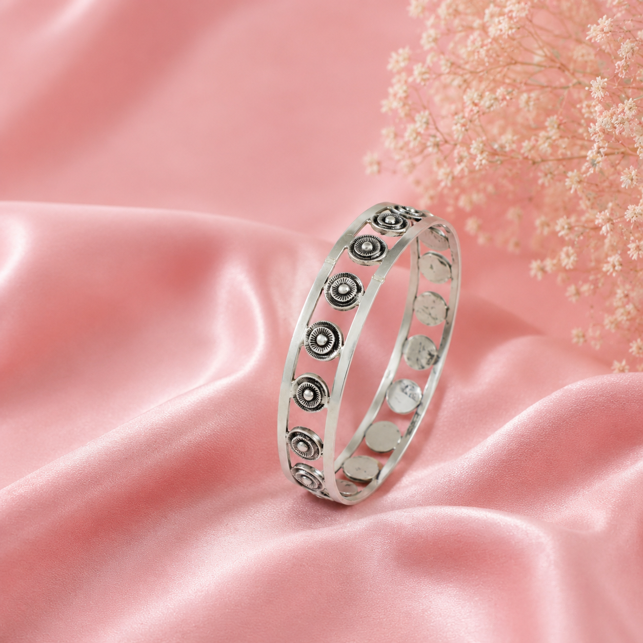 Regal Floral Silver Bangle