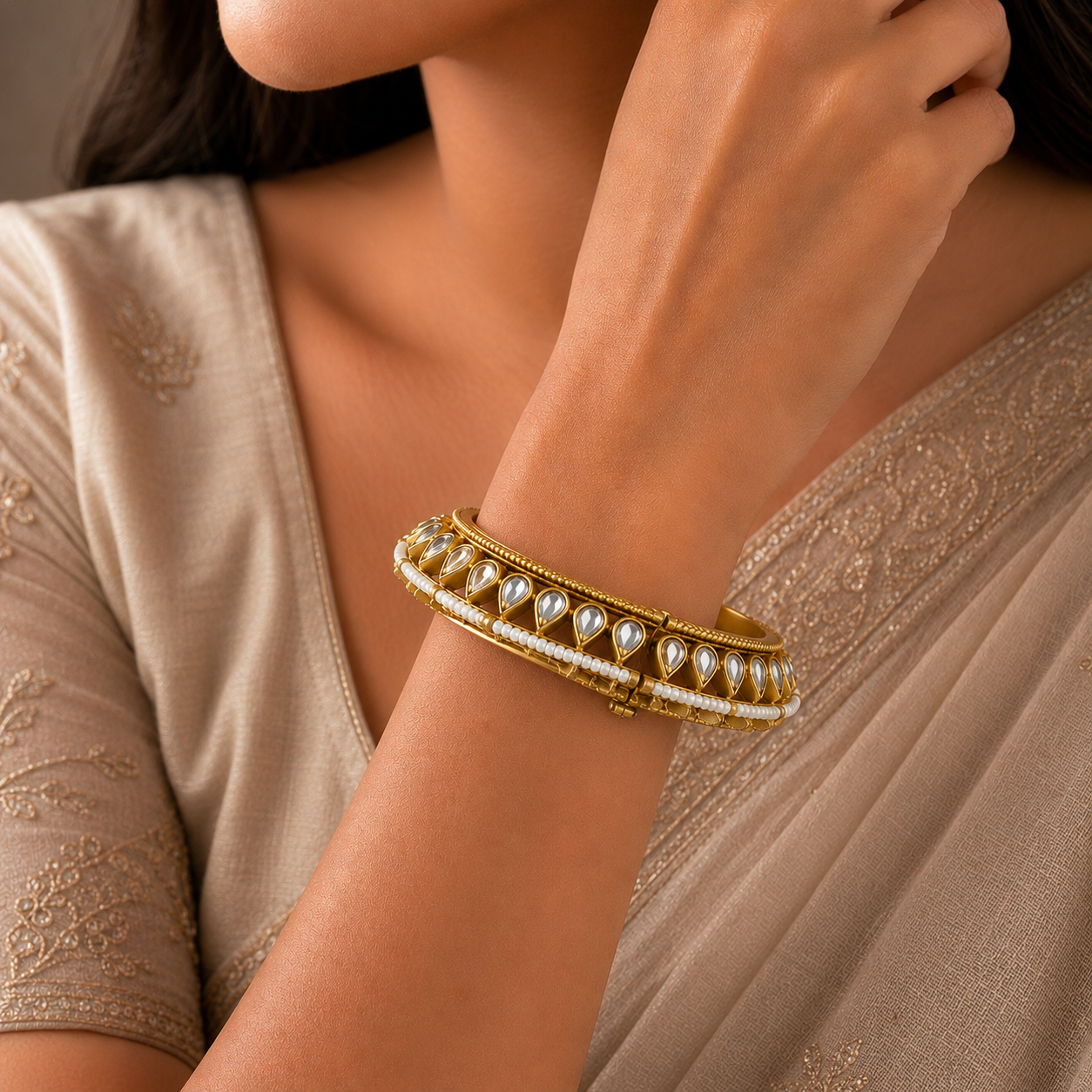Ivory Kundan Silver Bangle