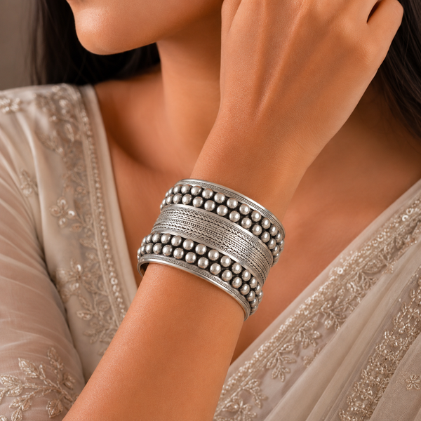 Falak Antique Pearl Silver Bracelet