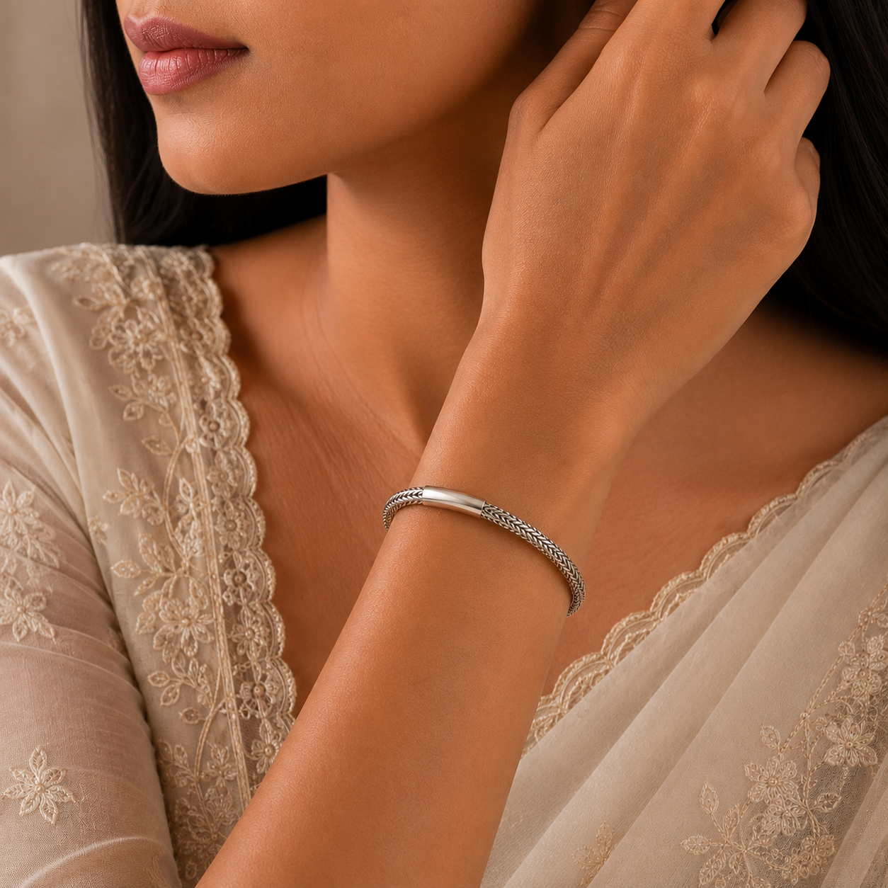 Urvi Chain Silver Bracelet