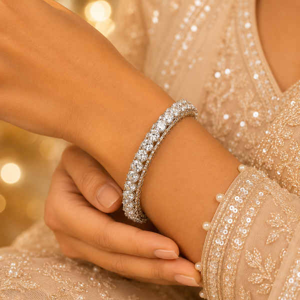 Baani Snowflake Shine Silver Bangle