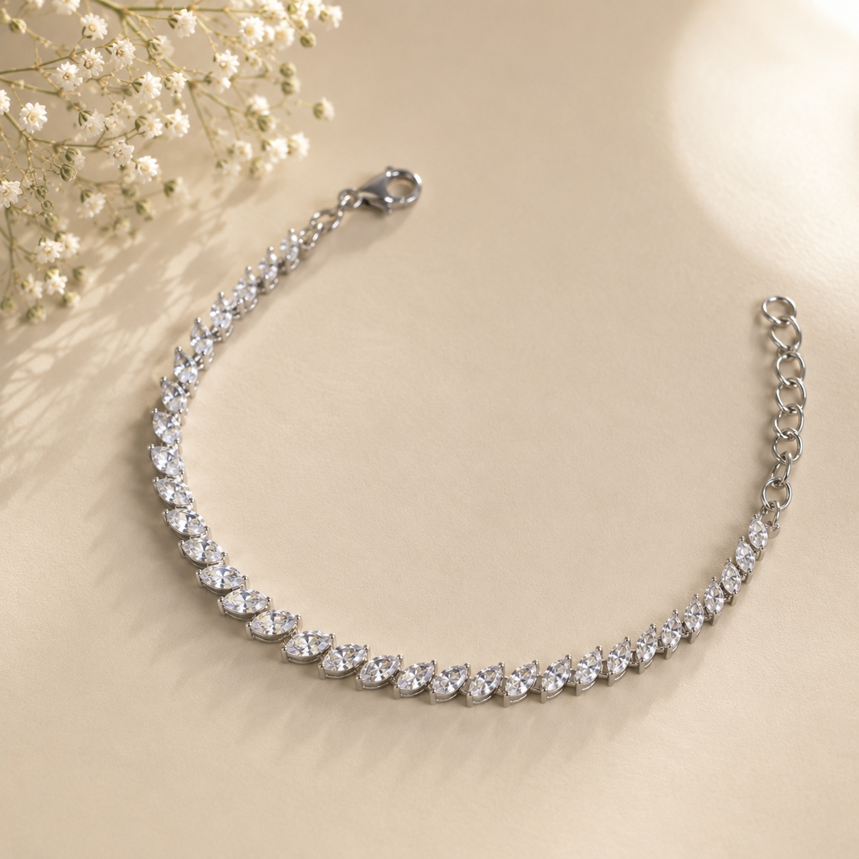 Anaya Leaf Luxe Silver Bracelet