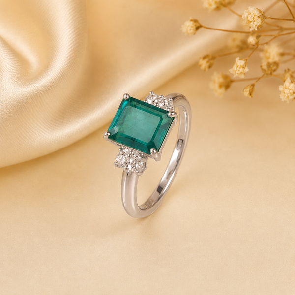 Anika Emerald Glow Diamond Ring