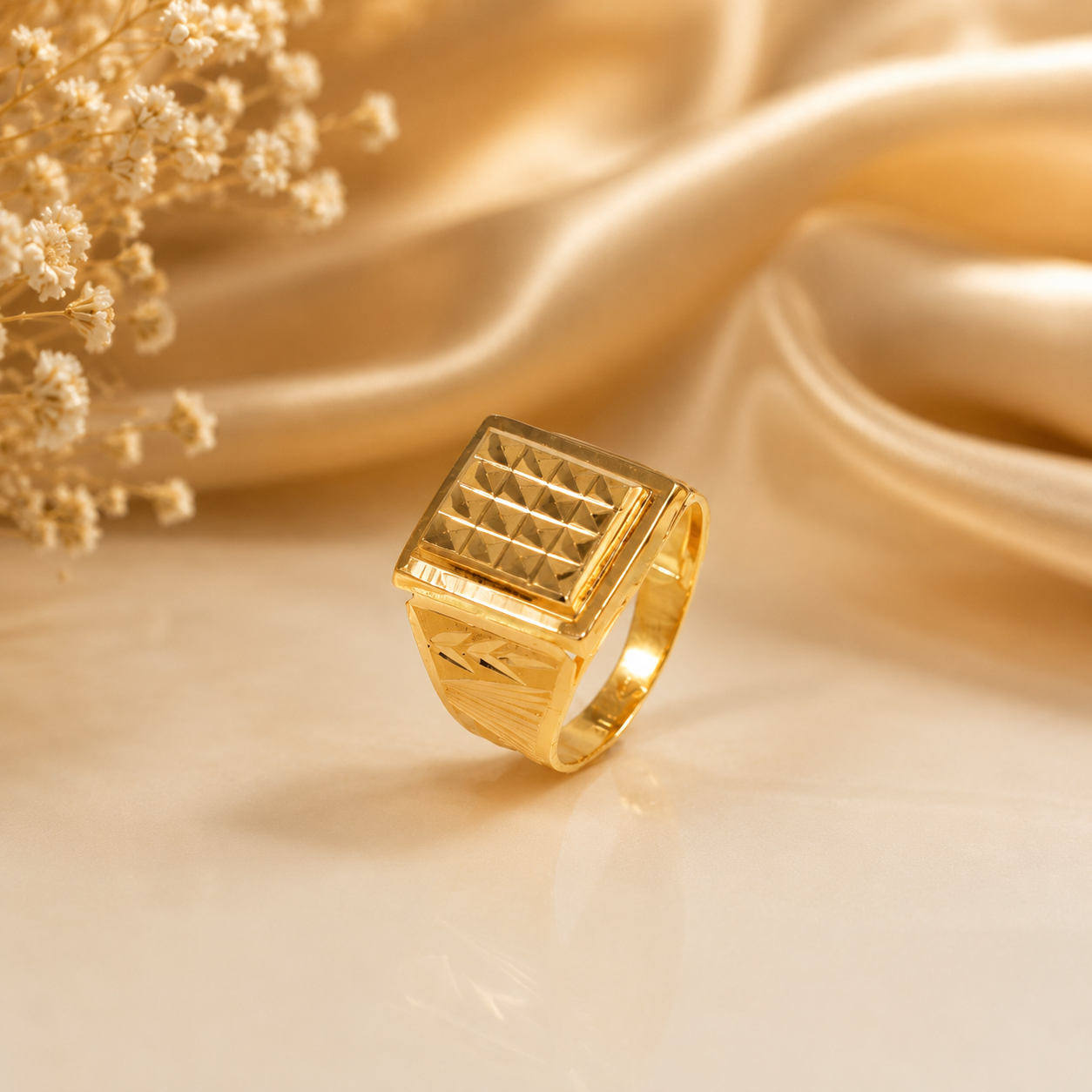 Vivaan Legacy Gold Ring For Him