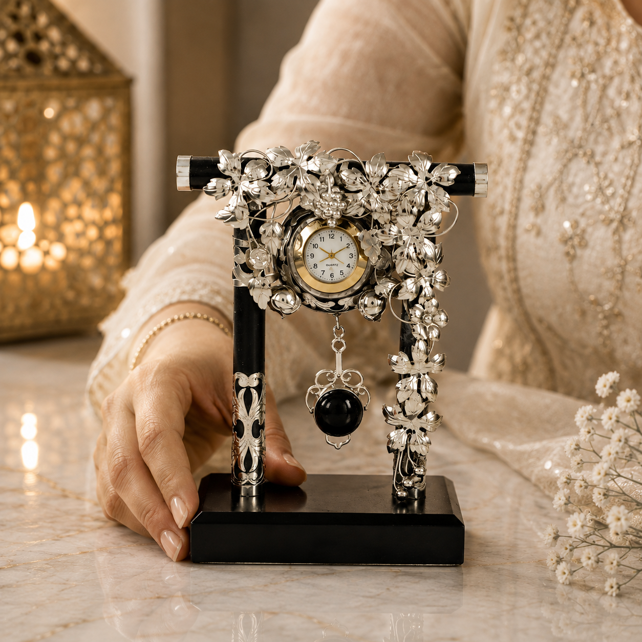 Royal Floral Pendulum  Silver Table Clock