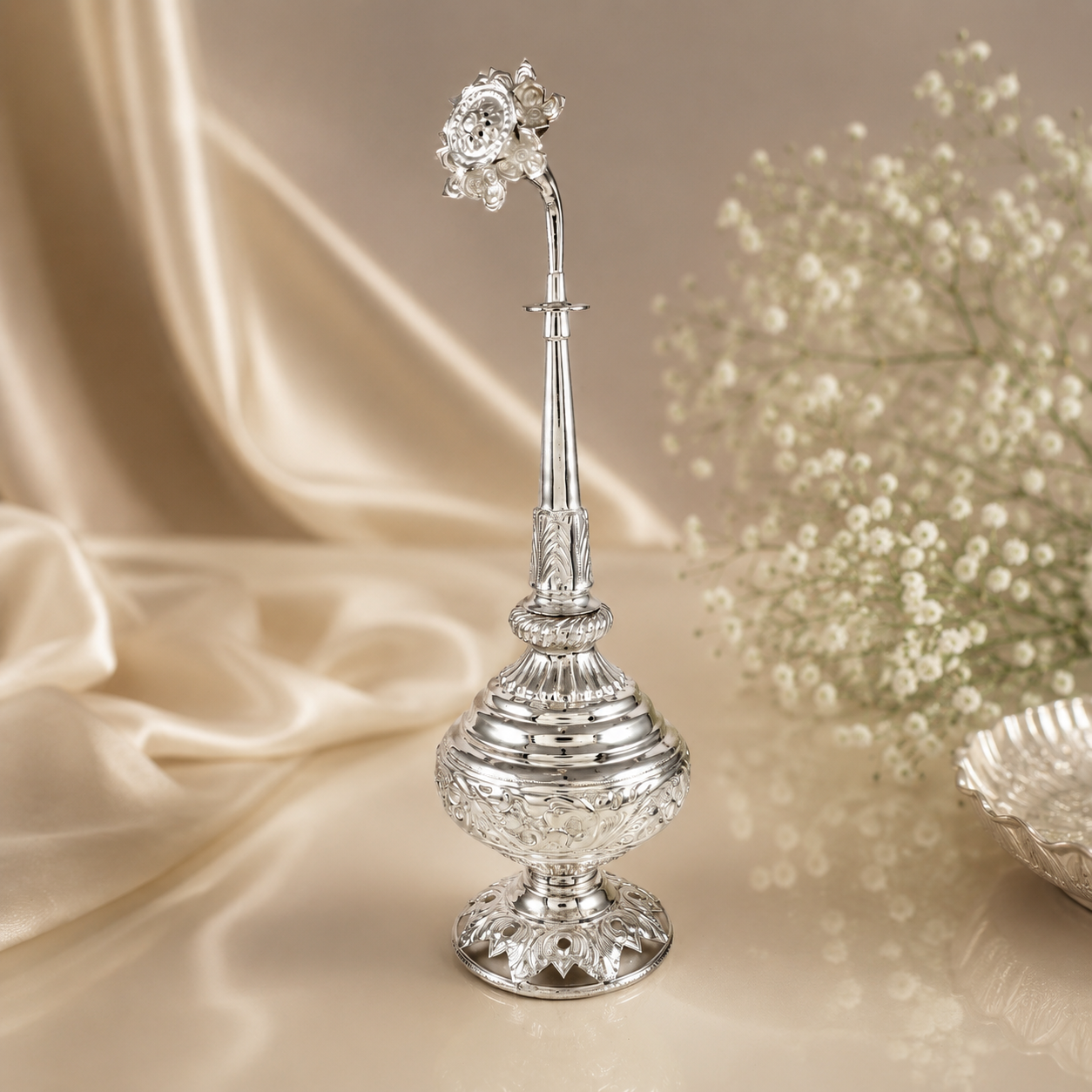 Classic Floral Silver GulabDaani